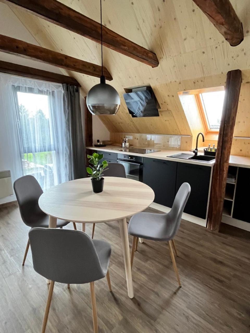 Sanky Apartmany Liberec Exteriör bild