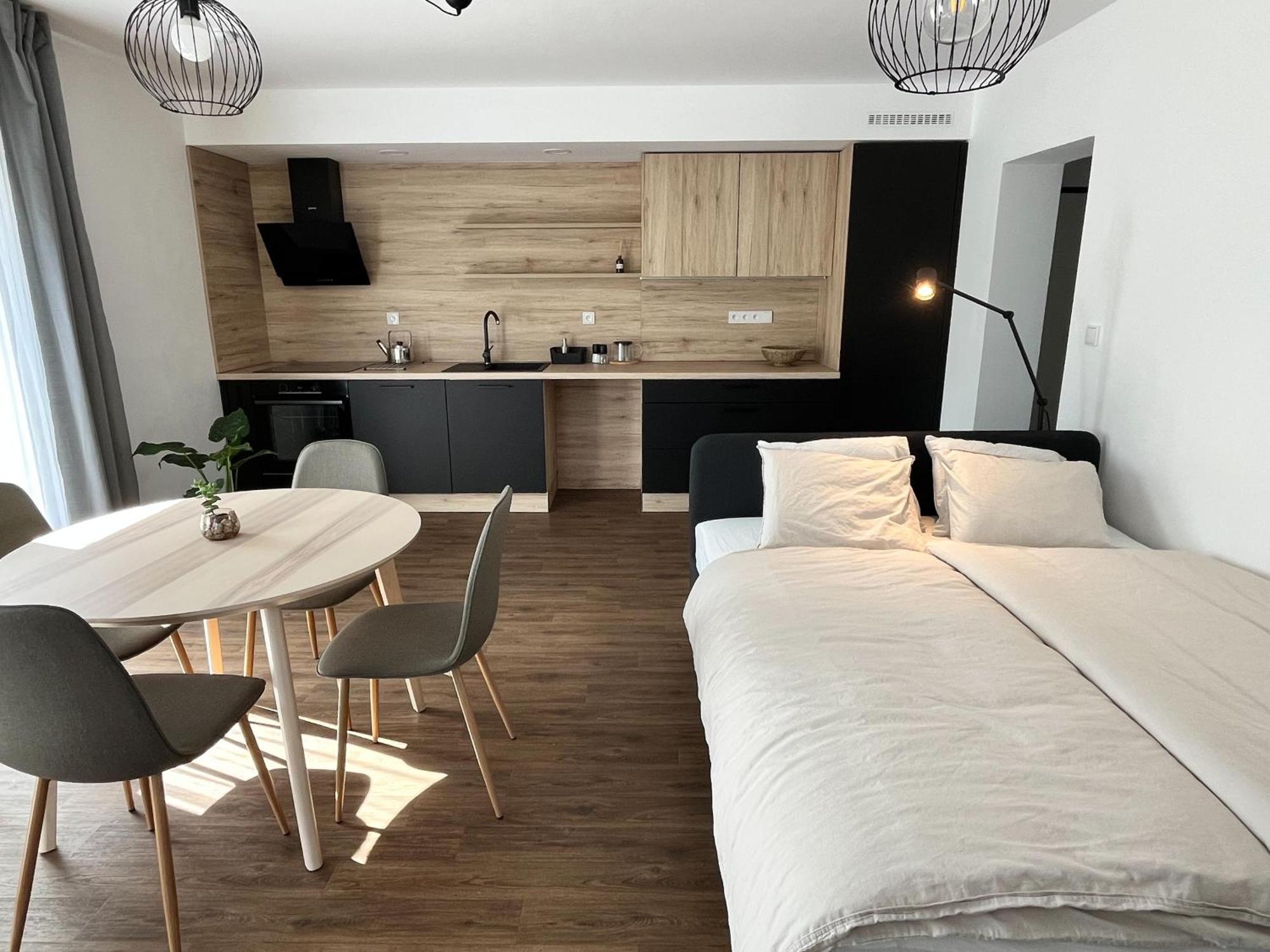 Sanky Apartmany Liberec Exteriör bild